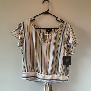 Cropped striped blouse.